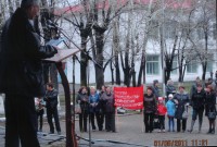 Председатель координационного совета профсоюзов Октбярьского района Приморского края  Крапивко М.В. выступает с высокой трибуны