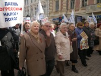 Ветераны Горьковского автомобильного завода на Первомайской демонстрации
