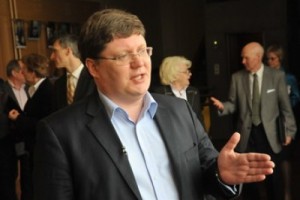 Андрей Исаев заверил, что Трудовой кодекс будет меняться только в интересах работников