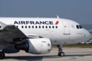 Бортпроводники Air France бастуют против бесплатного увеличения нагрузки