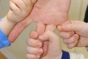 Многодетным матерям дадут повышенную пенсию, но когда-нибудь потом