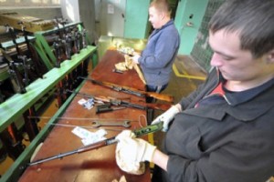 Сокращения на «Молоте»: будут уволены 187 человек