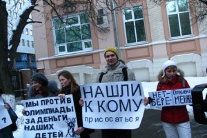 Беременные обещали снова выйти на пикеты против сокращения декретных выплат