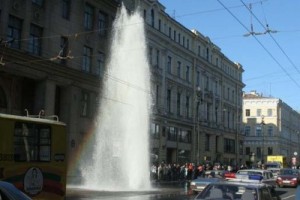 За зиму в России прорвало 200 труб