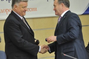 Социальные партнеры железнодорожной отрасли отметили 20-летие совместной работы