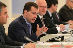 Президент поручил Путину разобраться с митингами и профсоюзами