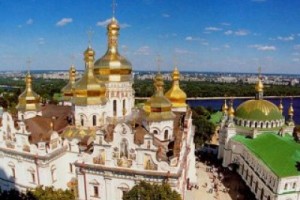 Забастовка сотрудников Киево-Печерской Лавры прервала отпуск министра культуры Украины