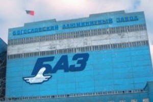 Работники БАЗ, вновь оказавшегося на грани закрытия, обратились с письмом к губернатору