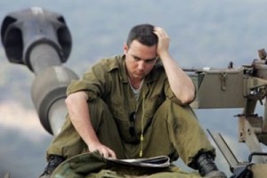 Израильские десантники объявили "итальянку" из-за запрета на ношение талисманов