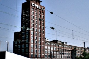 «Опель» сокращает персонал на 30%