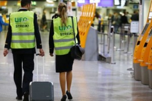 Lufthansa договорилась со своими бортпроводниками