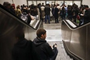 Португалия стоит и в праздники