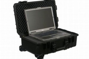 Более трети работников-горожан в РФ решают в отпуск рабочие вопросы