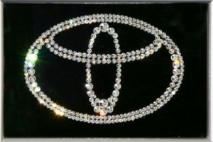 «Тойота» прекращает сборку машин на всех заводах в Европе и США; персонал распустят по домам