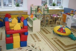 В ряде городов России прошла акция протеста против «уплотнения» детсадов