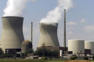 В Германии люди вышли на улицы, требуя запрета атомных электростанций