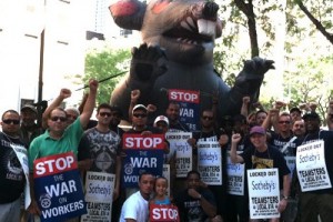 Работников аукционного дома Sotheby's выкинули на улицу