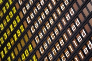 Суд запретил греческим авиадиспетчерам бастовать