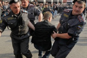 Депутат Госдумы предлагает ускорить рассмотрение в судах жалоб на запреты митингов