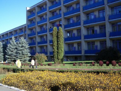 После акции протеста работникам пообещали выплатить годовую задолженность по зарплате