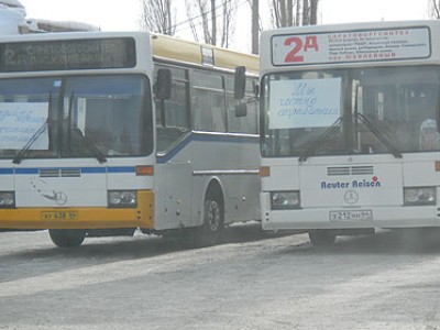 Саратовские водители не вышли на маршрут, требуя вернуть долги