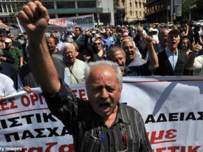 Греки бунтуют против помощи Евросоюза