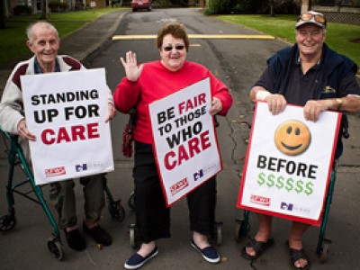 Работники новозеландских домов престарелых готовятся к акции протеста