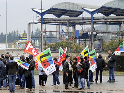 Вновь замерли крупнейшие морские порты Франции