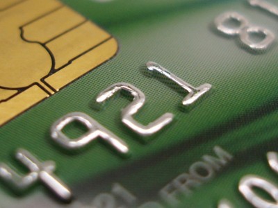 Зарплата наличными останется в прошлом?