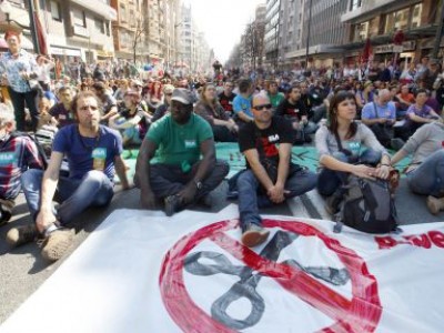 Испанские учителя выходят на тропу войны