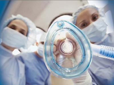 Сургутские медики почти месяц не получают зарплату