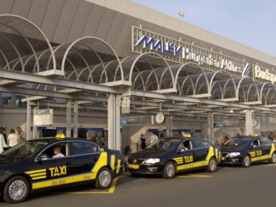 Будапештские таксисты обещают перекрыть движение из-за жестких мер в их адрес