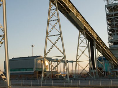 ЮАР: конфликт на шахте продолжается