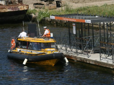 Бастующих капитанов аквабусов начали увольнять