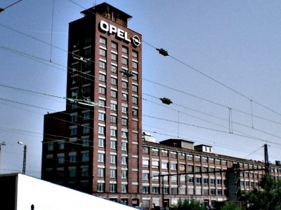 «Опель» сокращает персонал на 30%