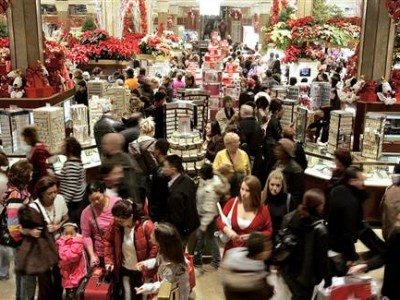 Чешский профсоюз торговли требует дать продавцам встретить Рождество дома