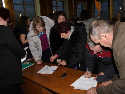 Работники агрофирмы «Вельская» намерены дойти до Путина