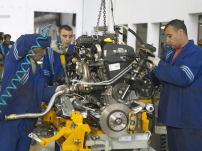 «Рено» сократит 7,5 тыс. сотрудников