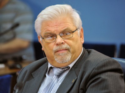 В Госдуме появился еще один профсоюзный депутат