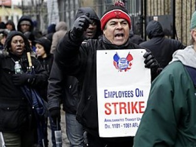 Водители школьных автобусов Нью-Йорка продолжают бастовать