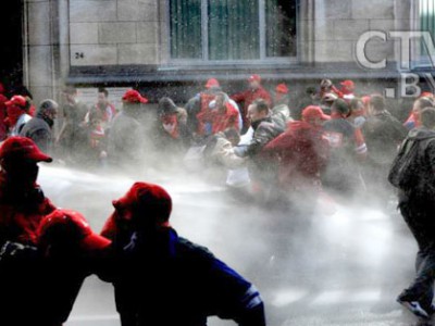 Брюссельских манифестантов усмиряли с помощью водометов и слезоточивого газа