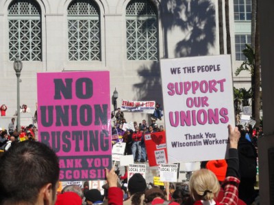 В Лос-Анджелесе поддержали профсоюзы Висконсина