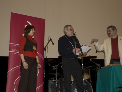 Профсоюзы вручили премию автору самого остросоциального романа