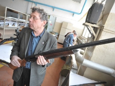 Заявление ФНПР: зарплата работников оборонных предприятий целенаправленно занижается