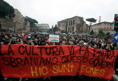 Итальянские студенты продолжают бунтовать против «закона Джельмини»