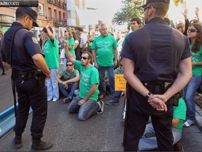 В Мадриде тысячи учителей вышли на демонстрацию