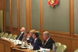 Адвокаты пожаловались вице-премьеру на невыплату зарплат