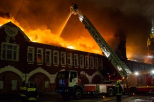 Пожарно-спасательный центр: Вверх по лестнице, ведущей вниз