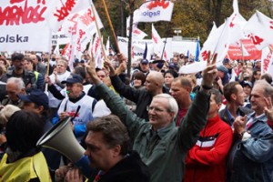 Поляки оценили деятельность своих профсоюзов