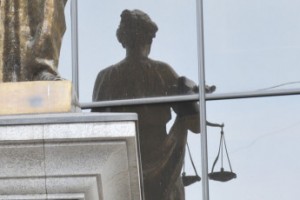 Кому закон написан?